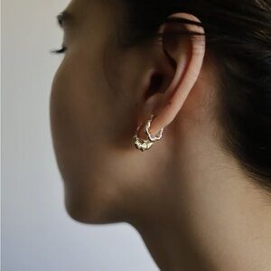 SHOPDELAGOLD • 14k Solid Gold Fancy Twist Huggies Earrings